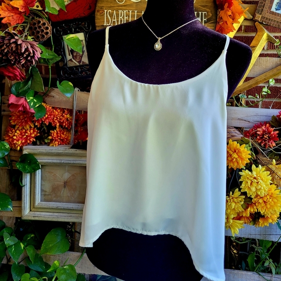 Ambiance Tank - Picture 1 of 5